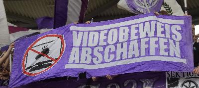 Der VAR raubt uns die Freude am Fußball
